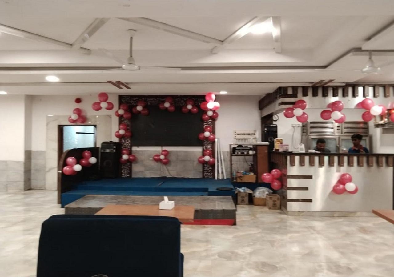 Hotel Metro Palace Resort Karjat Buitenkant foto