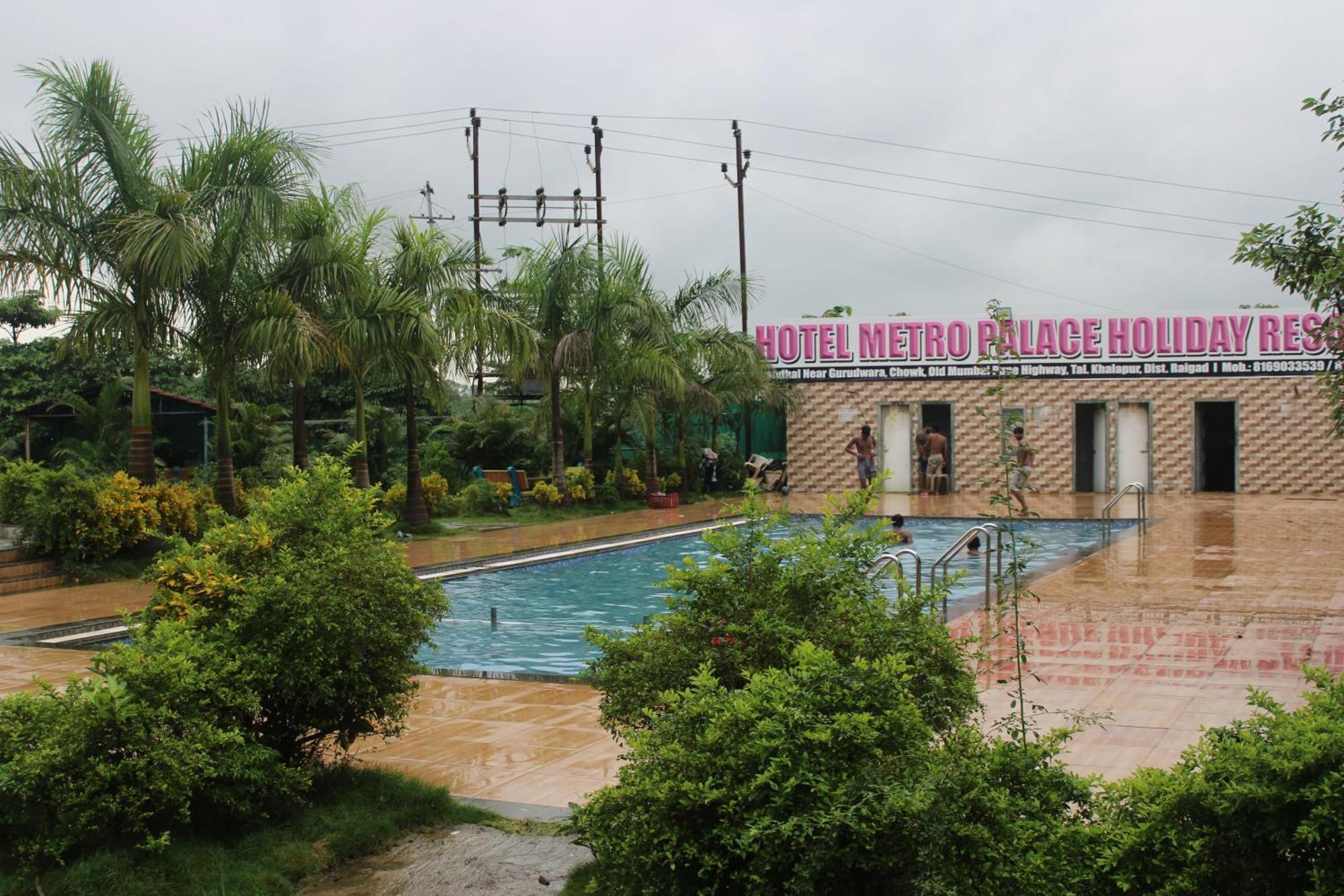 Hotel Metro Palace Resort Karjat Buitenkant foto